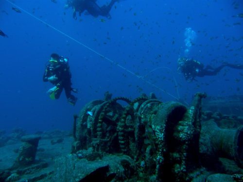 f8693a6ab0640f236507ea0add2aacb1